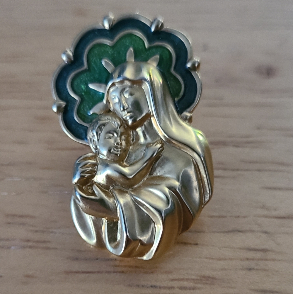 Avon Gold and Green Mother and Child Brooch